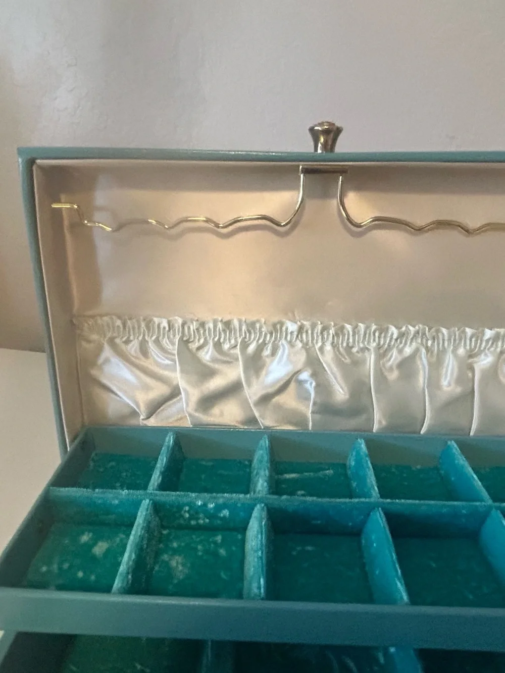 Lady Buxton Teal Multi-Section Jewelry Storage Box